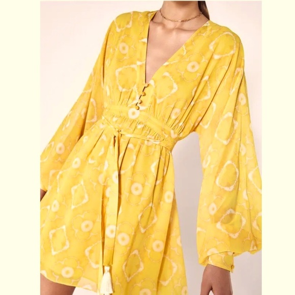ALEXIS NWT Long Sleeve Yellow Luss Dress
Size XS Resortwear Boho Beachy Chic - Picture 2 of 13